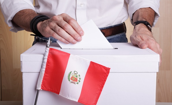 [이슈트렌드] 페루 대선 1차 투표 결과 급진 좌파 후보가 1위, 결선 투표에서 극과 극 대결 성사