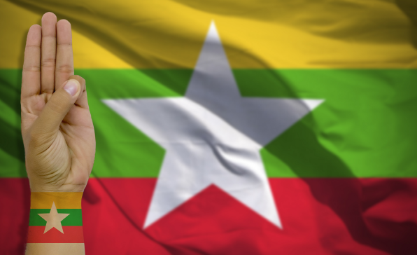 [이슈트렌드] 미얀마 반군부 세력, 군부에 맞서 불매운동과 모금활동 등 벌여