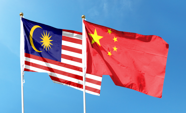 [이슈트렌드] 말레이시아 총리 중국 방문... 남중국해 갈등 해결과 경제 협력 강화 합의