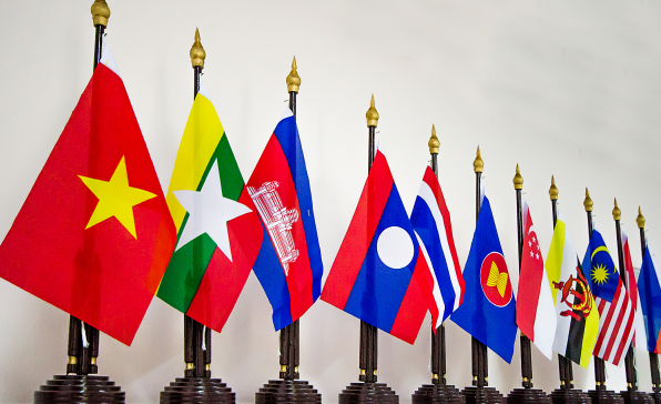 [이슈트렌드] 베트남, 아세안 지역안보포럼 참석… 남중국해 문제 논의