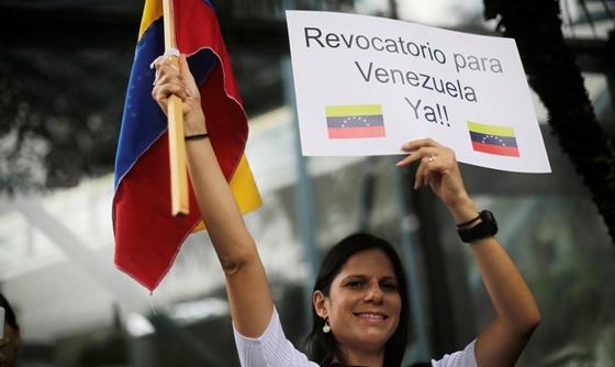 [포토] 과테말라에서도 베네수엘라 국민투표 촉구 시위