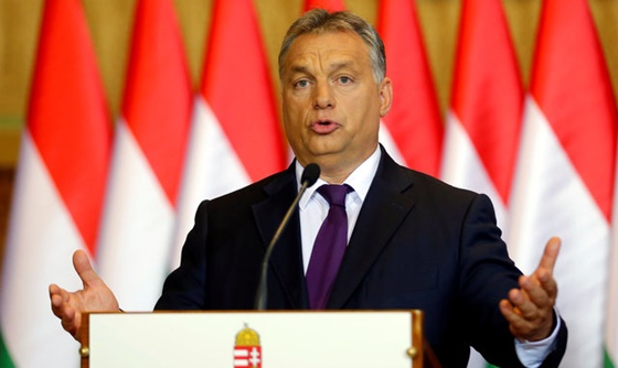 [포토] 헝가리 총리, ‘국민 투표가 무효라도 우리는 승리했다’