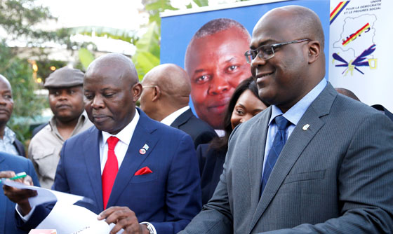 [포토] 사전선거협정을 발표 중인 콩고 야당 대표들