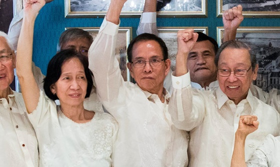 [포토] 필리핀 정부, 공산주의 반군과 평화 협상 재개