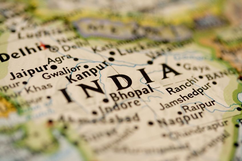 인도 루피화 가치 사상 최저치 기록