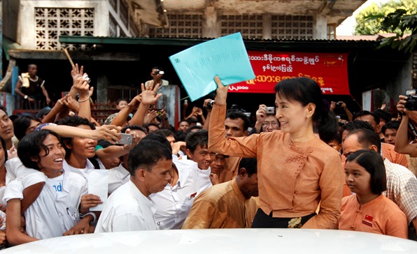 [전문가오피니언] 미얀마 여당에게 심심치 않게 부는 역풍