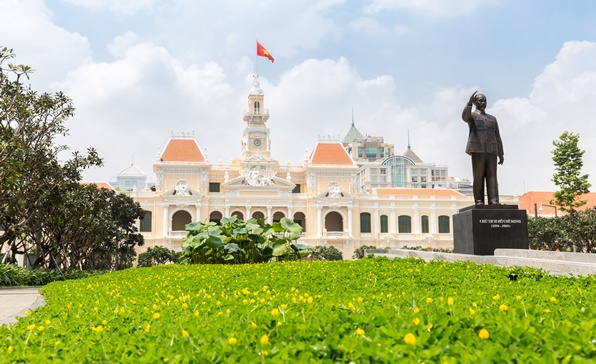 [전문가오피니언] 베트남 정치의 궤도 변화 : 공산당 총비서의 국가주석 겸직