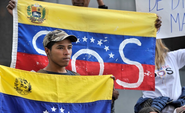 [이슈트렌드] 베네수엘라-콜롬비아, 국경 지역 유혈사태 및 외교 단절로 갈등 고조