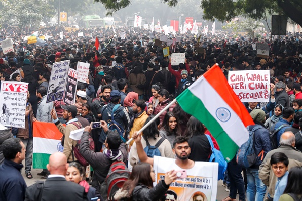 [이슈트렌드] 인도 상원, 시민권법 개정안 통과로 반대 시위 전국 확산