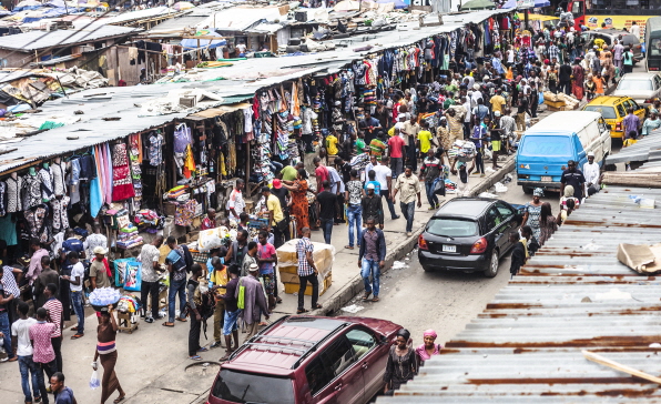 [이슈트렌드] 나이지리아 노동계, 최저임금법 개정에 강력 반발
