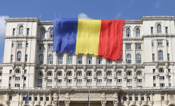 [이슈트렌드] 루마니아 정부, 300억 유로 투입해 경제 부양 추진