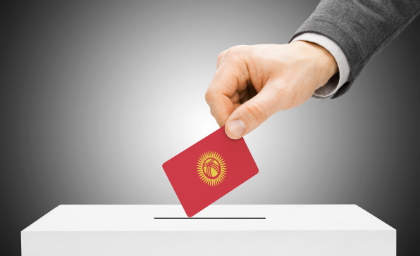 [이슈트렌드] 키르기스스탄, 국민투표에서 대통령 권한 강화 개헌안 통과... 연임 가능해져  