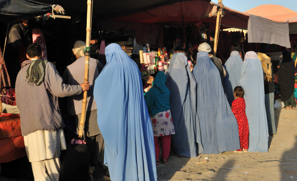[이슈트렌드] 탈레반 정부, 아프가니스탄 경제난 타개 위해 박차