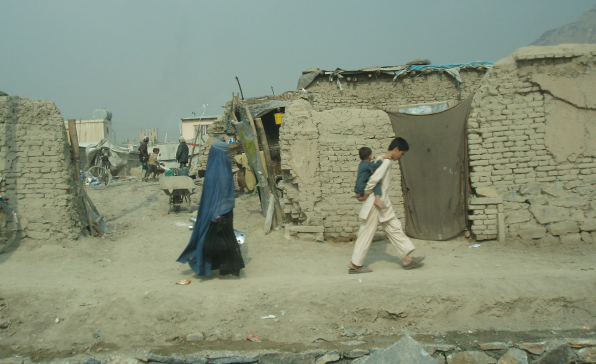 [이슈트렌드] 아프가니스탄 내 인도주의적 위기 사태 이어져