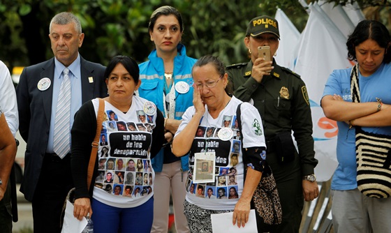 [포토] 콜롬비아, 강제실종 희생자의 날 기념행사에 참석한 유족 