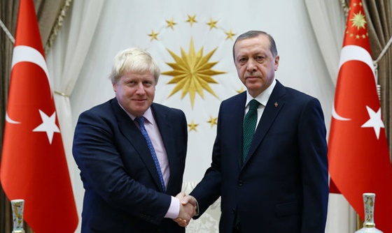 [포토] 터키 대통령, 영국 외무장관과 이야기 나눠