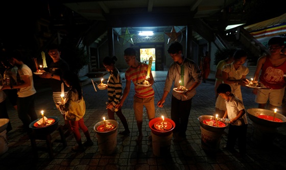 [포토] 캄보디아, 프쭘번 축제 열려