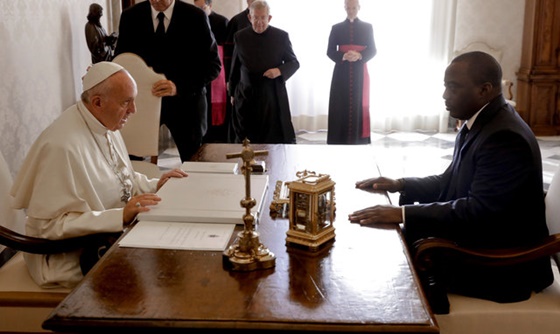 [포토] 콩고 대통령, 프란치스코 교황과 만남 가져
