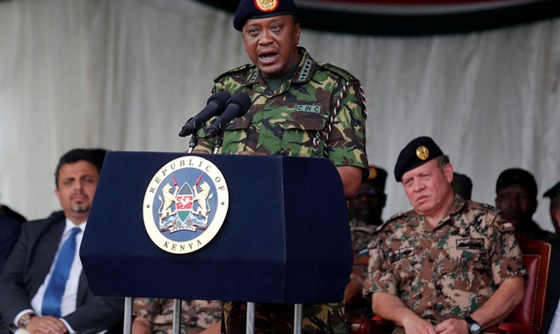 [포토] 케냐 대통령, 요르단과의 합동 군사 작전에서 연설해