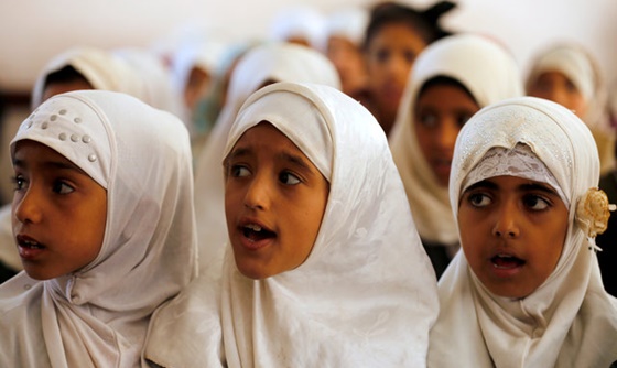 [포토] 사우디 연합군 공습으로 휴교했던 예멘 학교, 약 1년 만에 개교