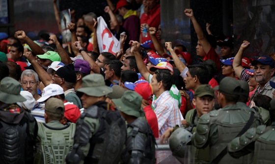 [포토] 베네수엘라, 친(親) 마두로 세력 시위 열어