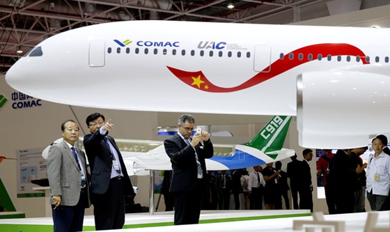 [포토] 러시아-중국 합동 개발한 ‘와이드바디’ 여객기 모형 공개돼