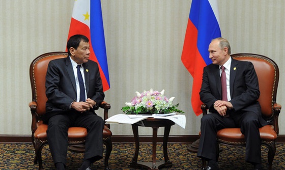 [포토] 러시아 대통령, 필리핀 대통령과 회담