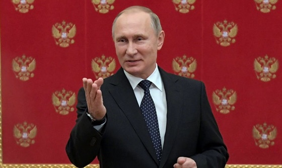 [포토] 푸틴 대통령, 유럽의회 결의안 채택 비난해