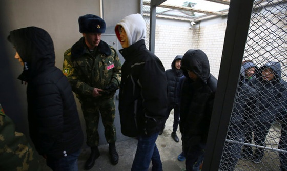 [포토] 벨라루스에서 리투아니아로 불법 입국 시도한 베트남인 구금