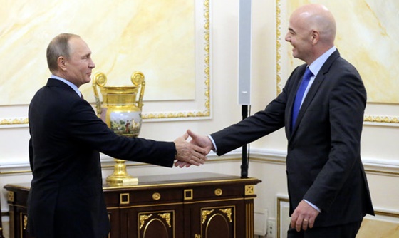 [포토] 러시아 대통령, FIFA 회장과 회담
