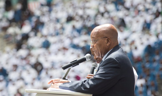 [포토] 12사도 교회 신도들 앞에서 연설하는 남아공 대통령