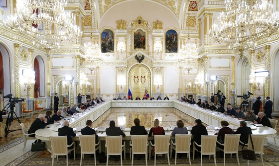 [포토] 러시아 대통령, 시민사회 및 인권 운동가들과 회담 개최