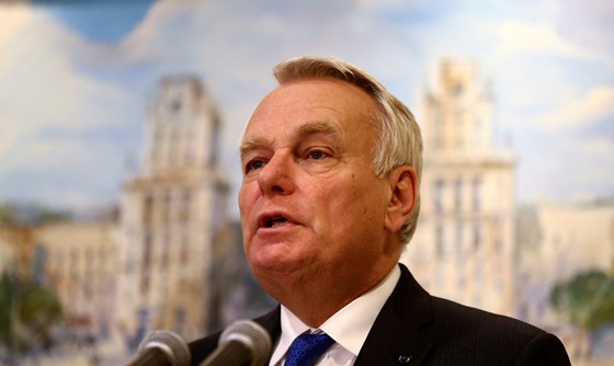 [포토] 프랑스 외무부 장관, 민스크에서 우크라이나 사태 언급