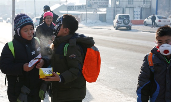 [포토] 몽골, 추운 겨울로 석유 연료 사용 증가