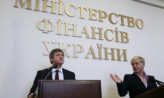 [포토] 우크라이나 재무부 장관, 금융 붕괴 위기 해결 위한 대책 발표