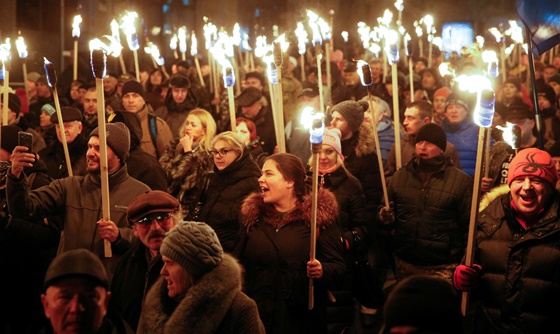 [포토] 우크라이나 민족주의자들, 반데라 탄생 108주년 기념