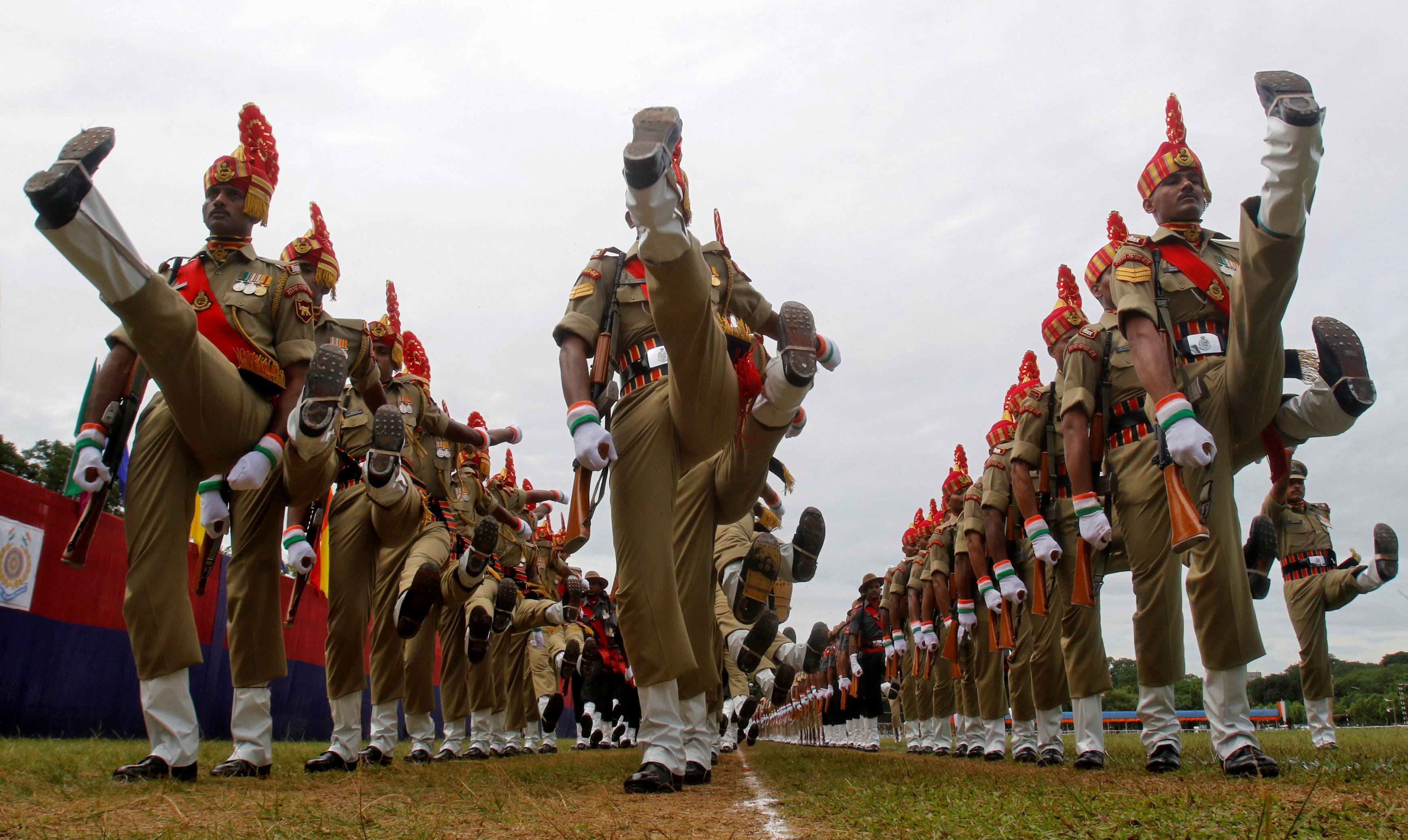 [포토] 72주년 독립기념일 맞아 행진 연습하는 인도 국경수비대