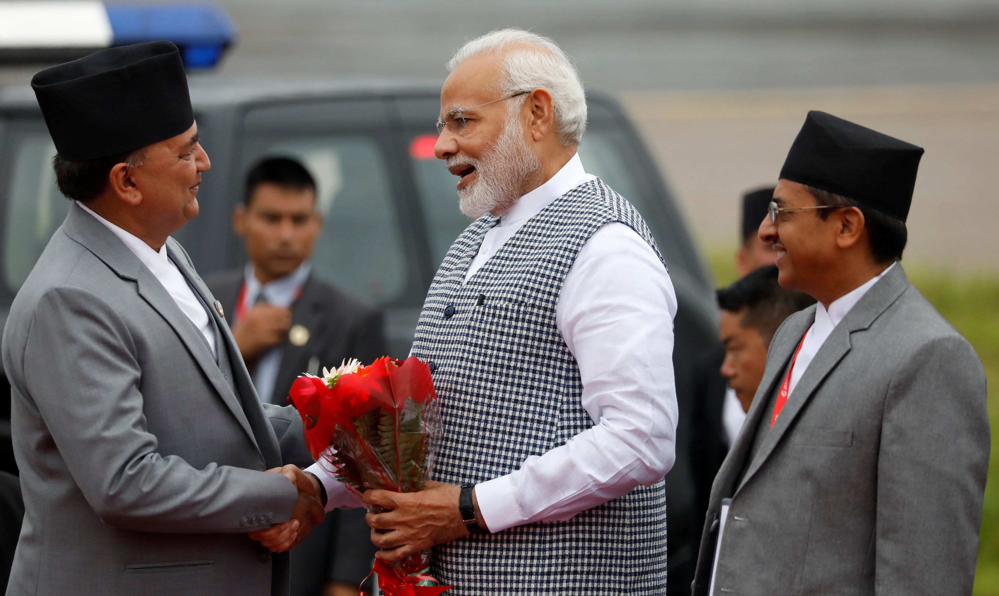 [포토] 인도 총리, 벵골만기술경제협력기구 정상회담 참석차 네팔 방문