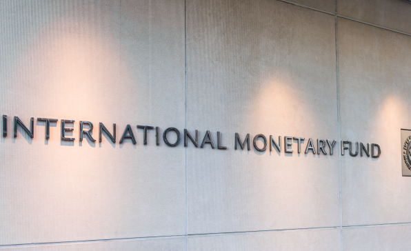 [이슈트렌드] 파키스탄, IMF 구제금융 도입 위해 개혁 추진...야권은 반대